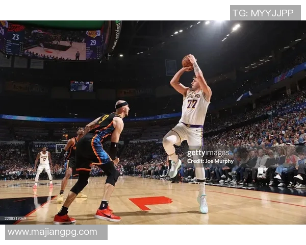 杰弗森评论锡安与东契奇体重问题强调个体差异与饮食影响