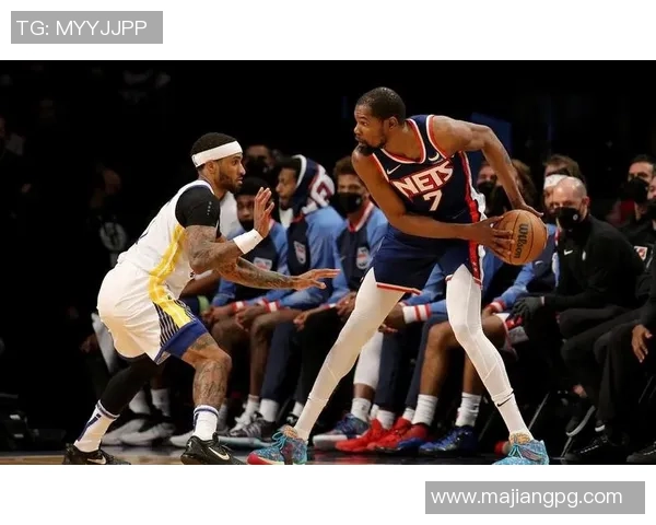 费尔斯上半场表现抢眼7号秀9投4中三分2中2贡献12分6板6助